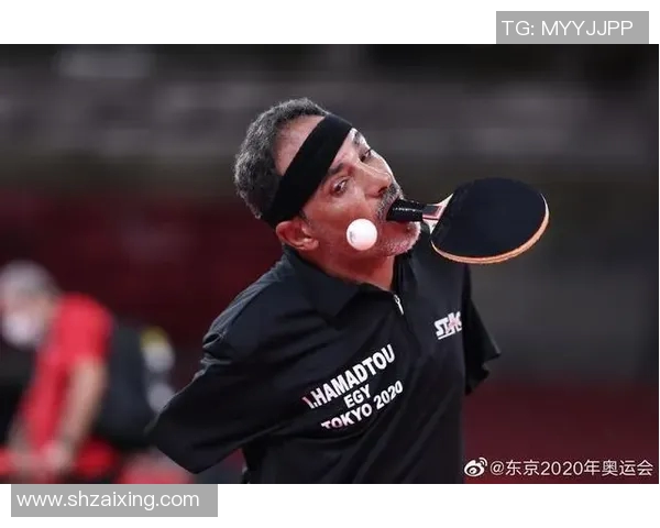 足球明星摘口罩瞬间引发热议视频曝光展现真实面貌与运动精神 足球明星摘口罩瞬间引发热议视频曝光展现真实面貌与运动精神